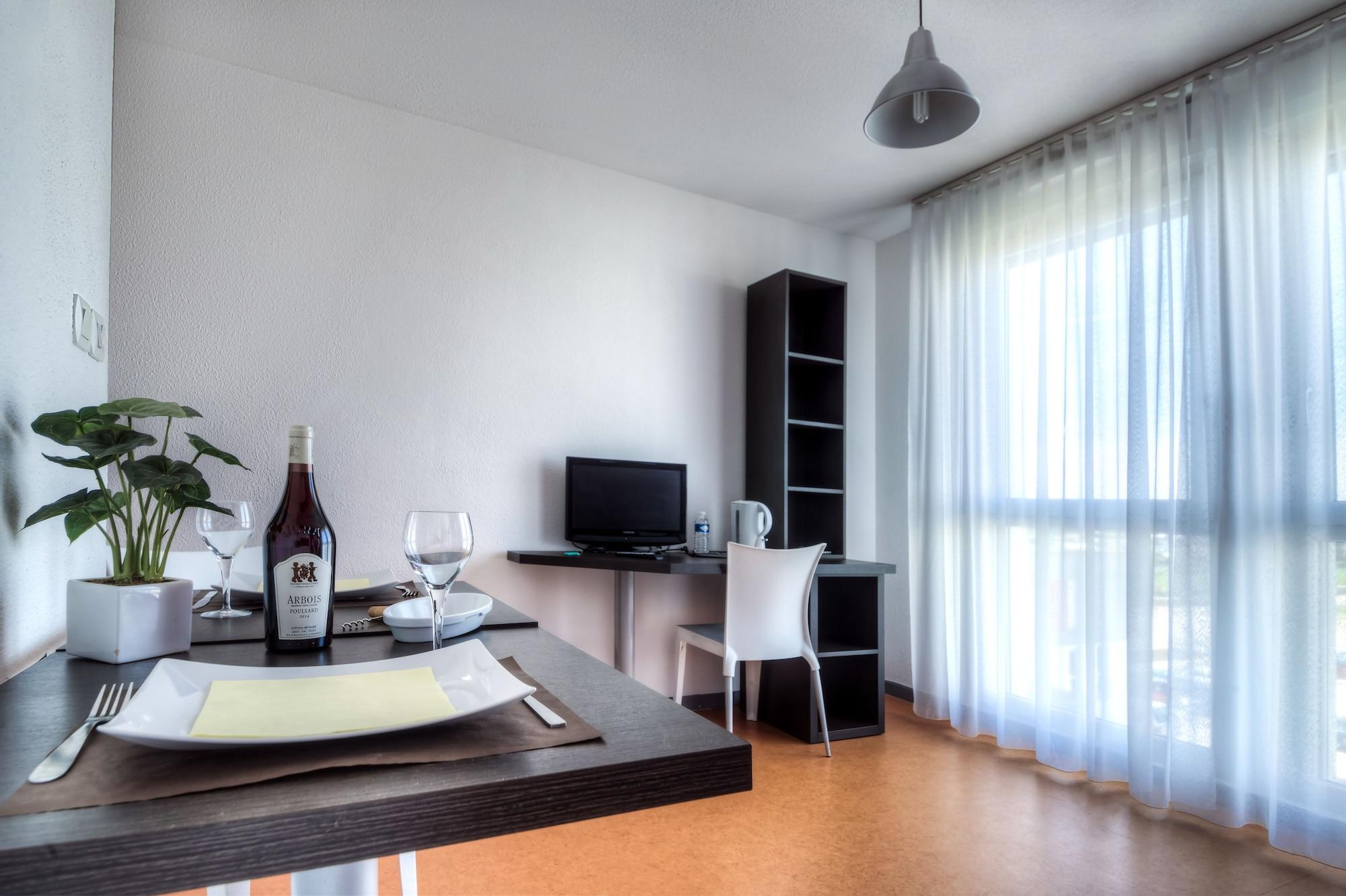 Comfort Aparthotel Besancon Hauts Du Chazal Kültér fotó